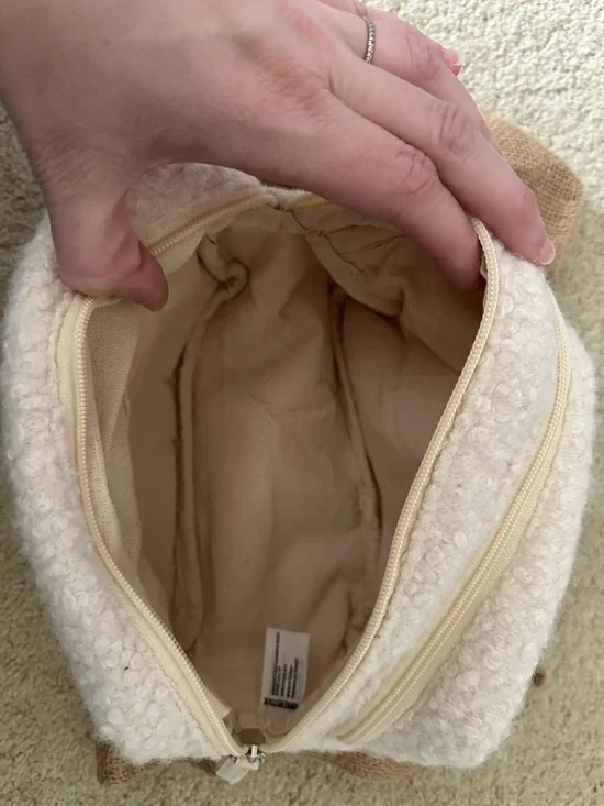 🆕 Birkenstock Sherpa Teddy Zip Cosmetic Case - Picture 6 of 8